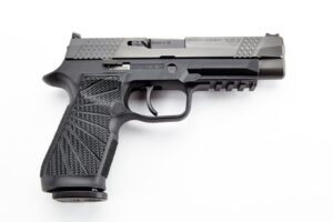 Wilson Combat WCP320 9mm Luger 4.7″ Black DLC Stainless Steel